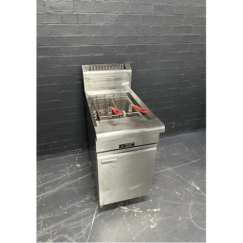 Pre-Owned Waldorf FN8120G - Single Pan Gas Fryer - Nat Gas