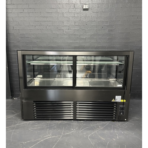 Pre-Owned Anvil NDSV3760 - Square Glass Cold Cake Display 1800mm