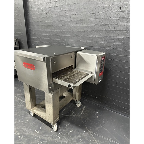 Pre-Owned Zanolli 06/40G - 16 Inch Gas Conveyor Pizza Oven on Stand