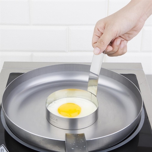 Vogue Long Handled Egg Ring 100mm  - GD696