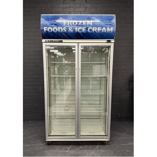 Pre-Owned Skope SKF1000-3DK - 2 Door Upright Display Freezer - PO-1664