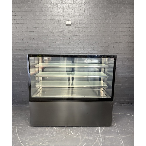 Pre-Owned Anvil NDSV4750 - Square Glass Cake Display 1500mm  - PO-1712