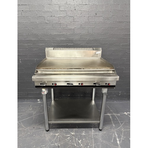 Pre-Owned Waldorf RN8609G-LS - 900mm Gas Griddle on Leg Stand - PO-1713