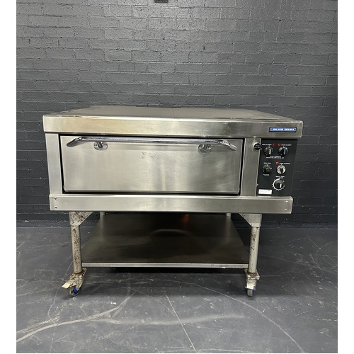 Pre-Owned Blue Seal E700 - Electric Deck Pizza Oven on Stand - 3 Phase